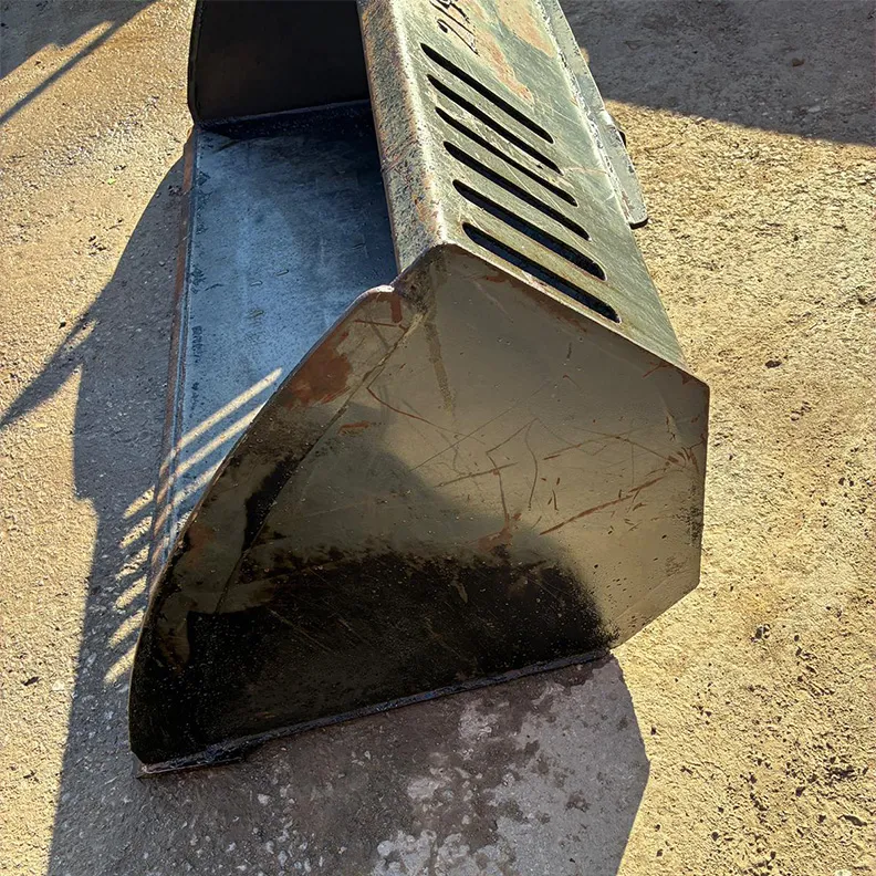 Multi Loader Avant 860i 2022